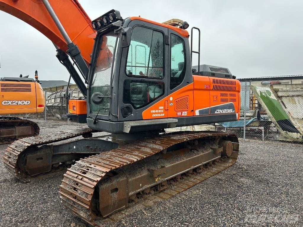 Doosan DX 235 LC-5 Гусеничні екскаватори