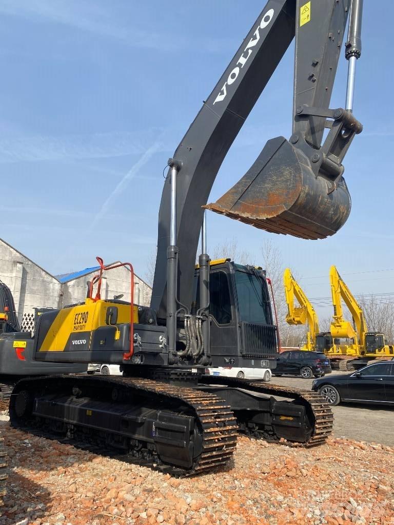Volvo EC 290D Гусеничні екскаватори