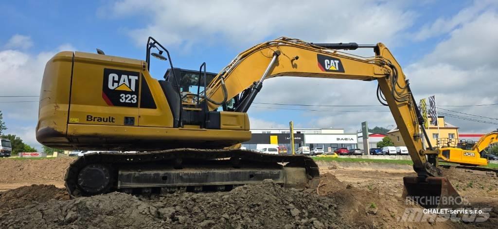 CAT 320 Гусеничні екскаватори