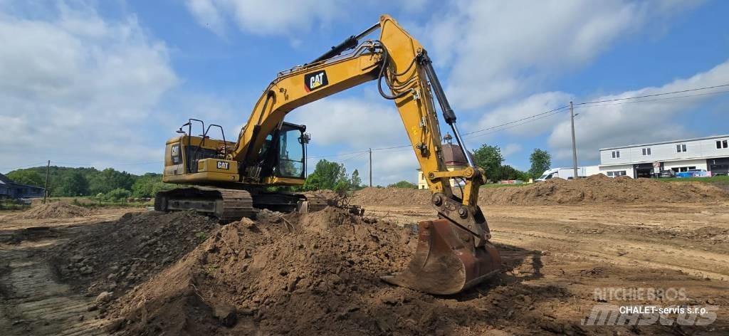 CAT 320 Гусеничні екскаватори