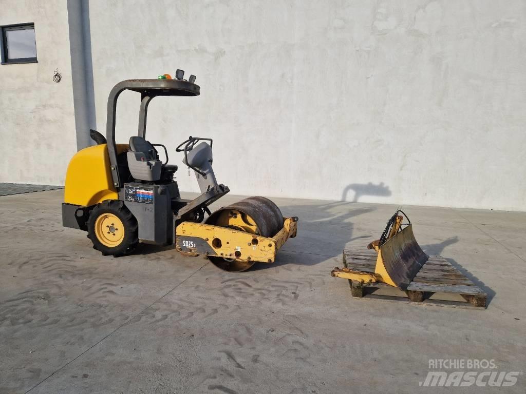 Volvo SD 25 D  R329 Грунтові котки