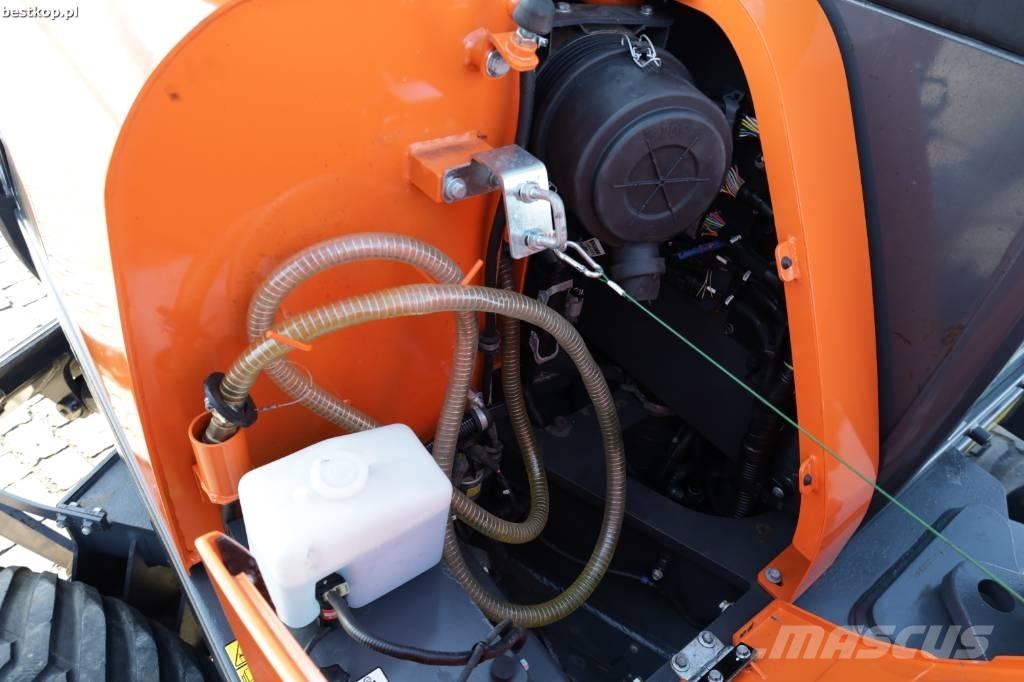 Doosan DX 57 W-5 Колісні екскаватори