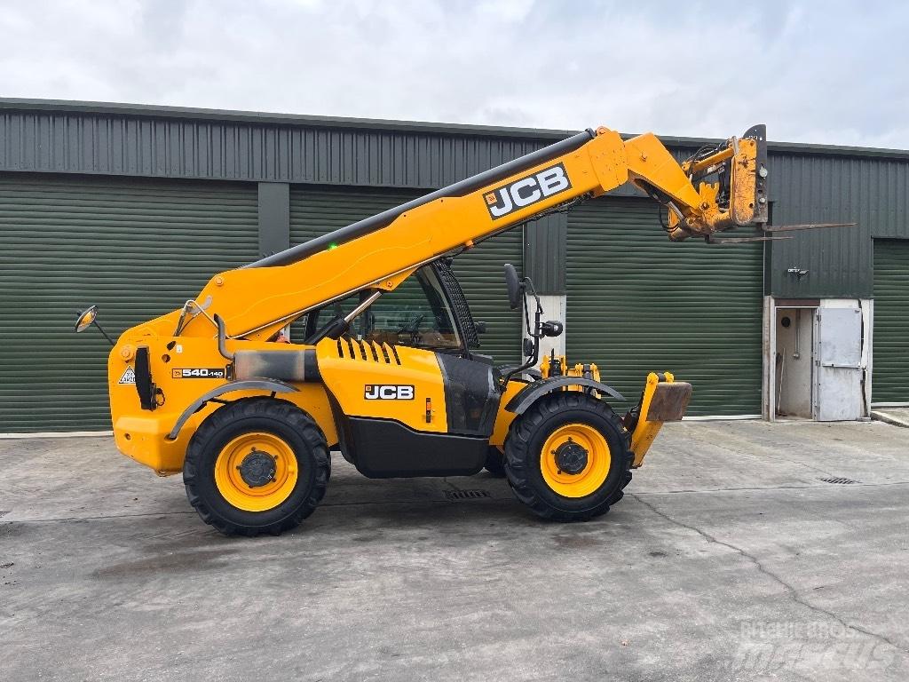 JCB 540-140 Телескопічні навантажувачі