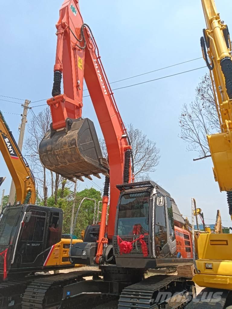 Hitachi ZX 240 Гусеничні екскаватори