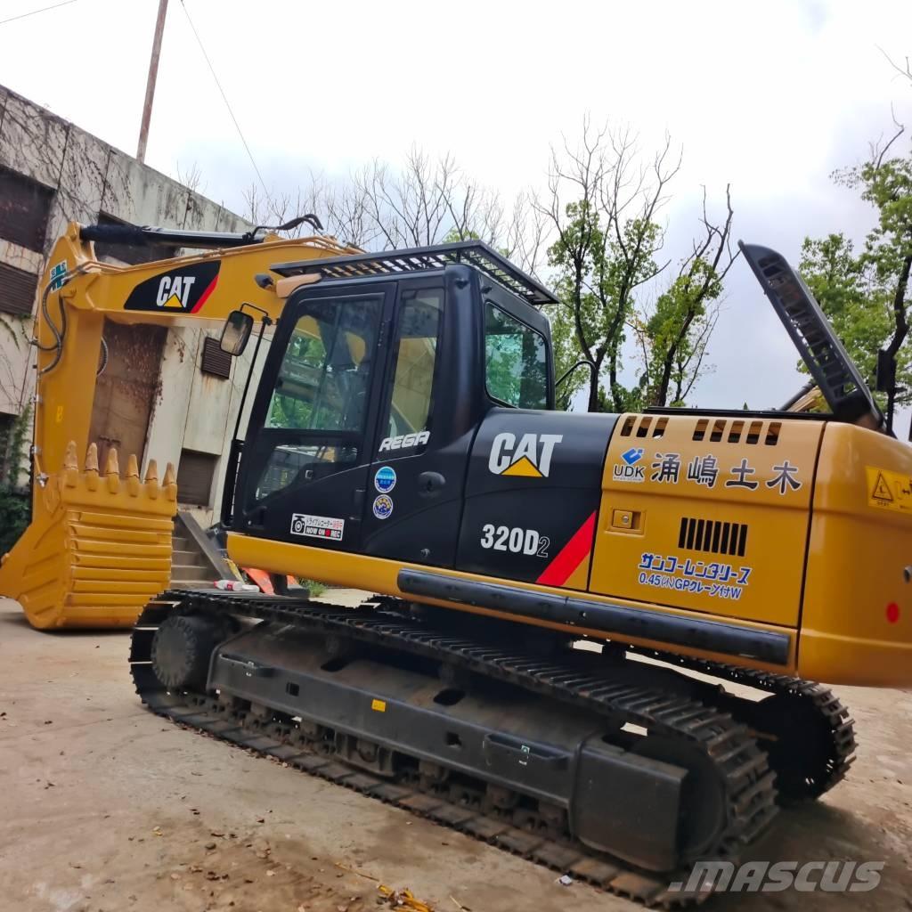 CAT 320 D2 Гусеничні екскаватори
