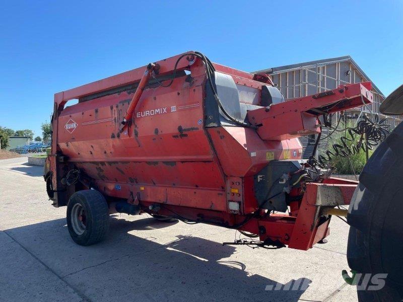 Kuhn Euromix B Завантажувачі змішувальних машин