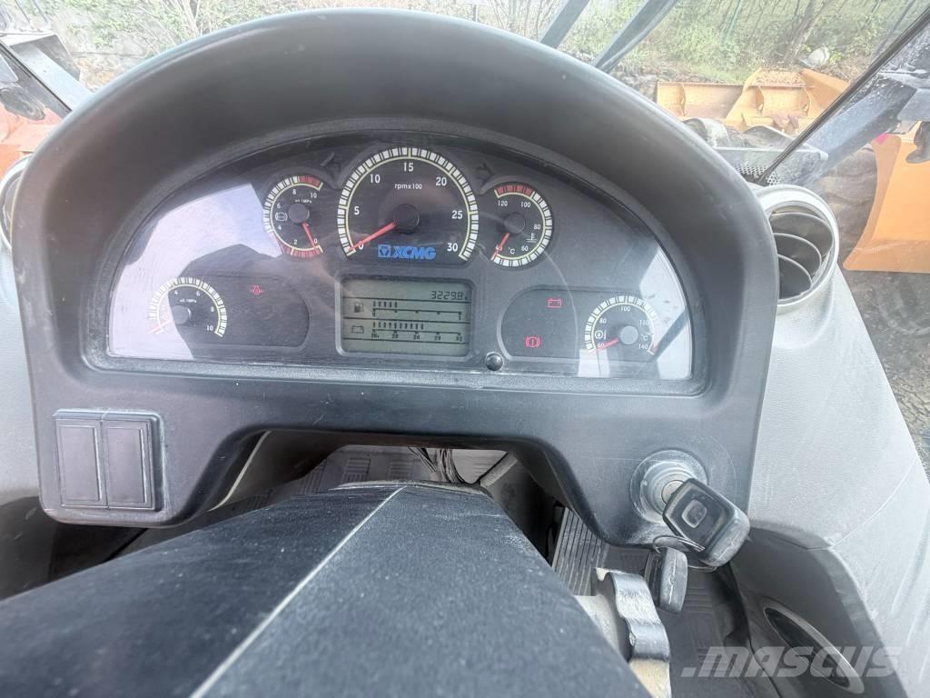 XCMG LW 550 F Фронтальні навантажувачі