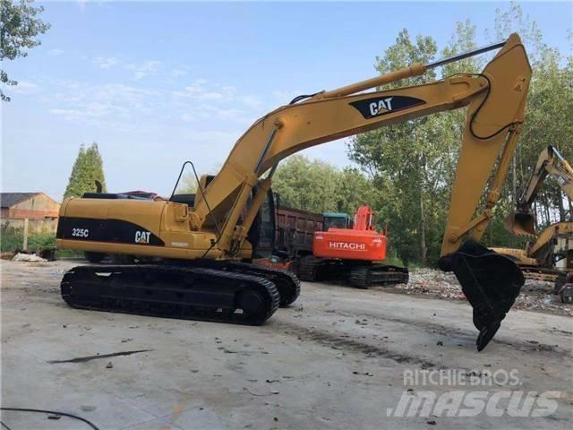 CAT 325C Гусеничні екскаватори