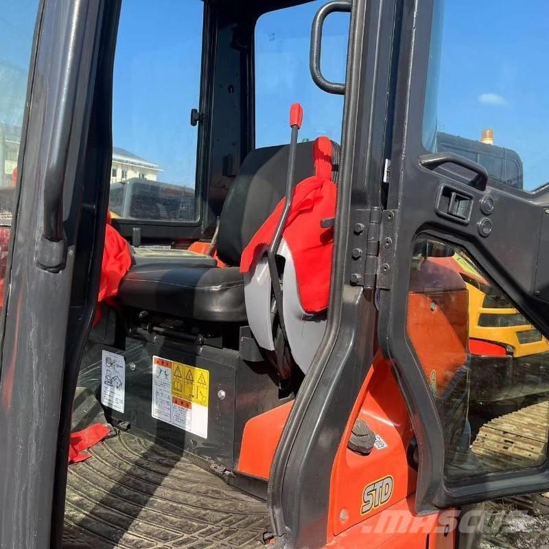 Kubota U 40 Міні-екскаватори < 7т