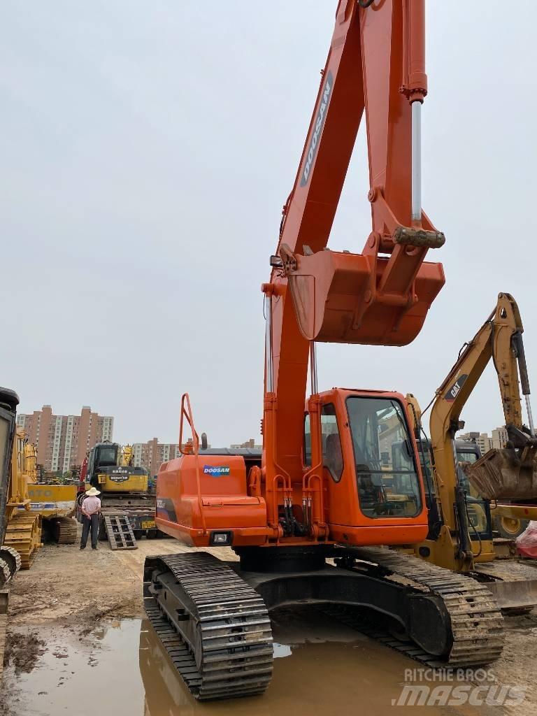 Doosan dh220lc-7 Гусеничні екскаватори