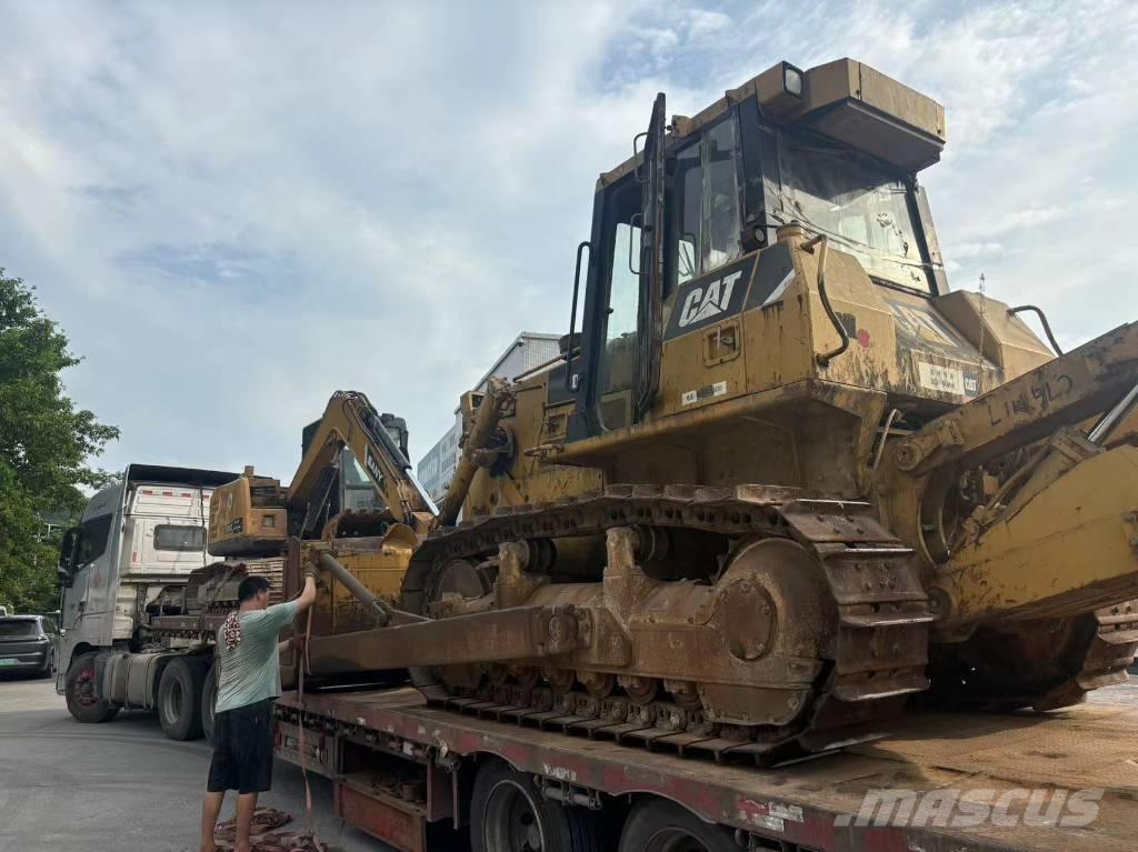 CAT D7G2 Гусеничні бульдозери