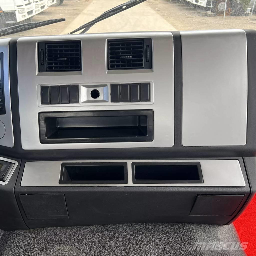 Shacman F3000 6x4 Тягачі