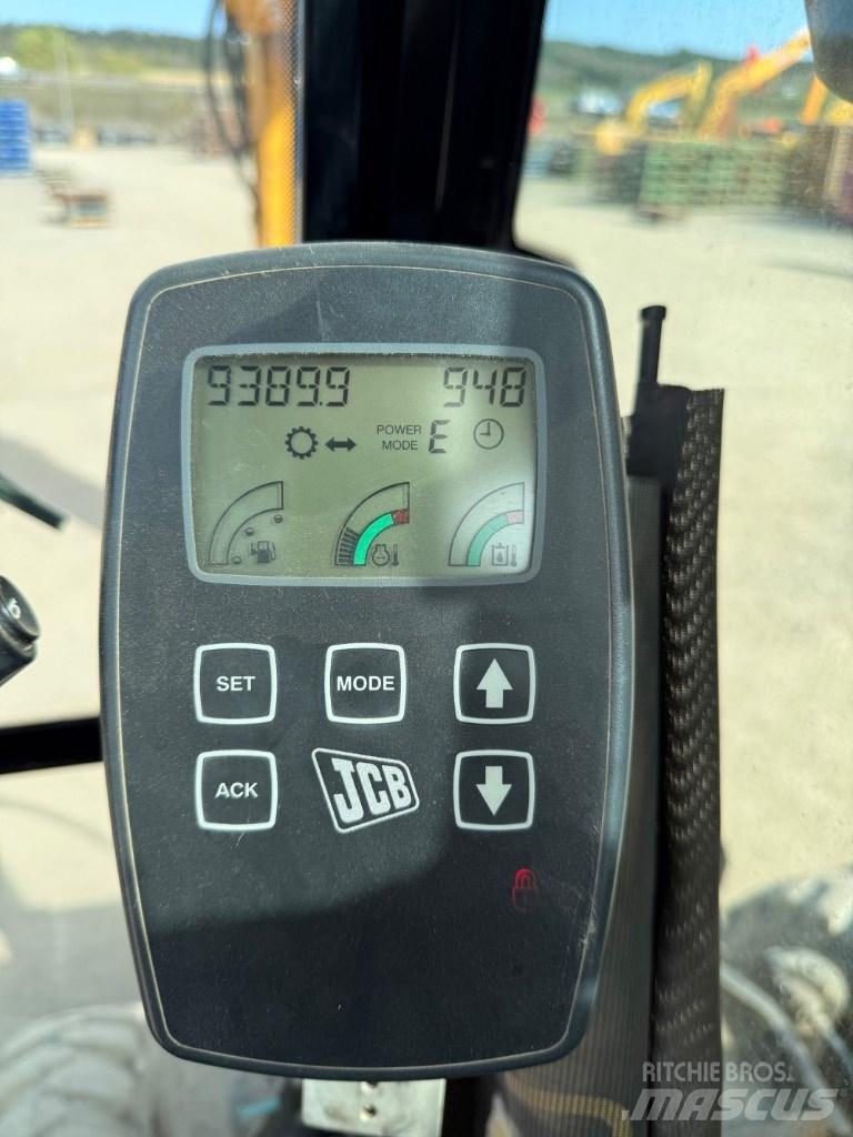 JCB JS 145 W Колісні екскаватори