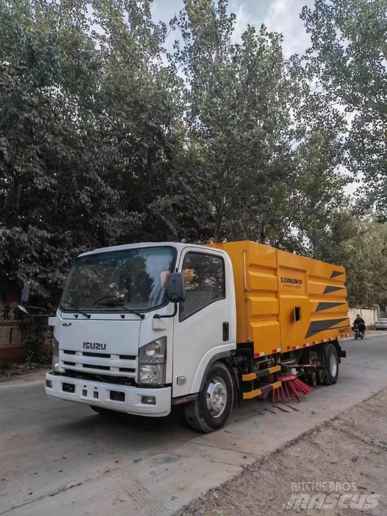 Isuzu ELF Прибиральні машини