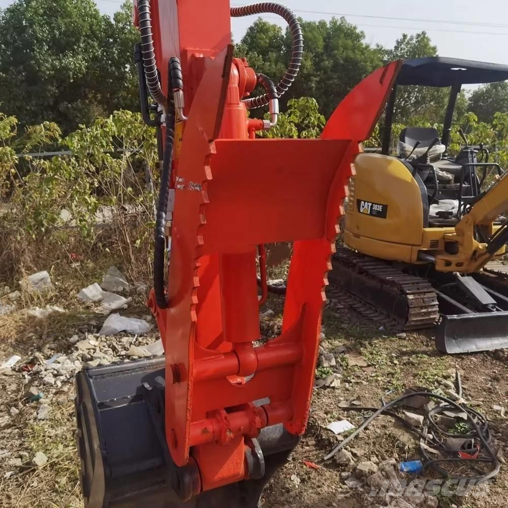 Kubota KX 155 Гусеничні екскаватори