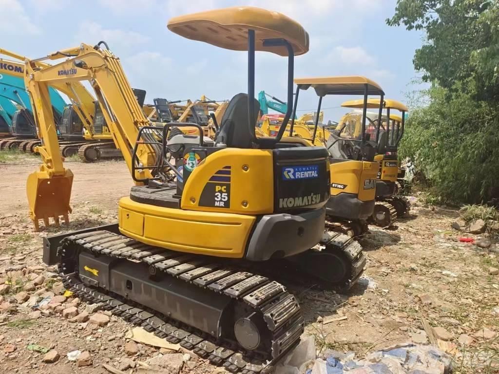 Komatsu PC35 Гусеничні екскаватори