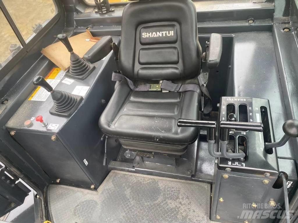 Shantui SD 22 Гусеничні бульдозери