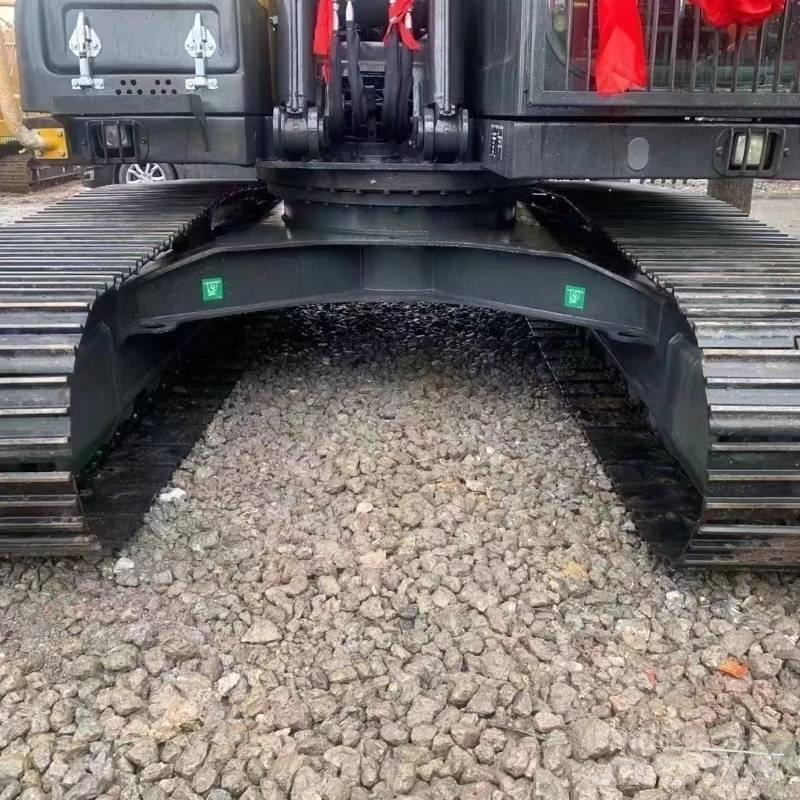 Volvo EC 140 Гусеничні екскаватори