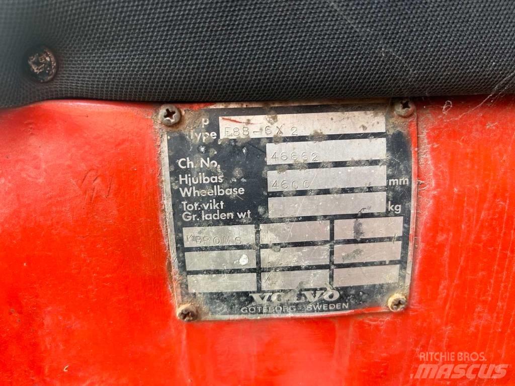 Volvo F 88 Самоскиди