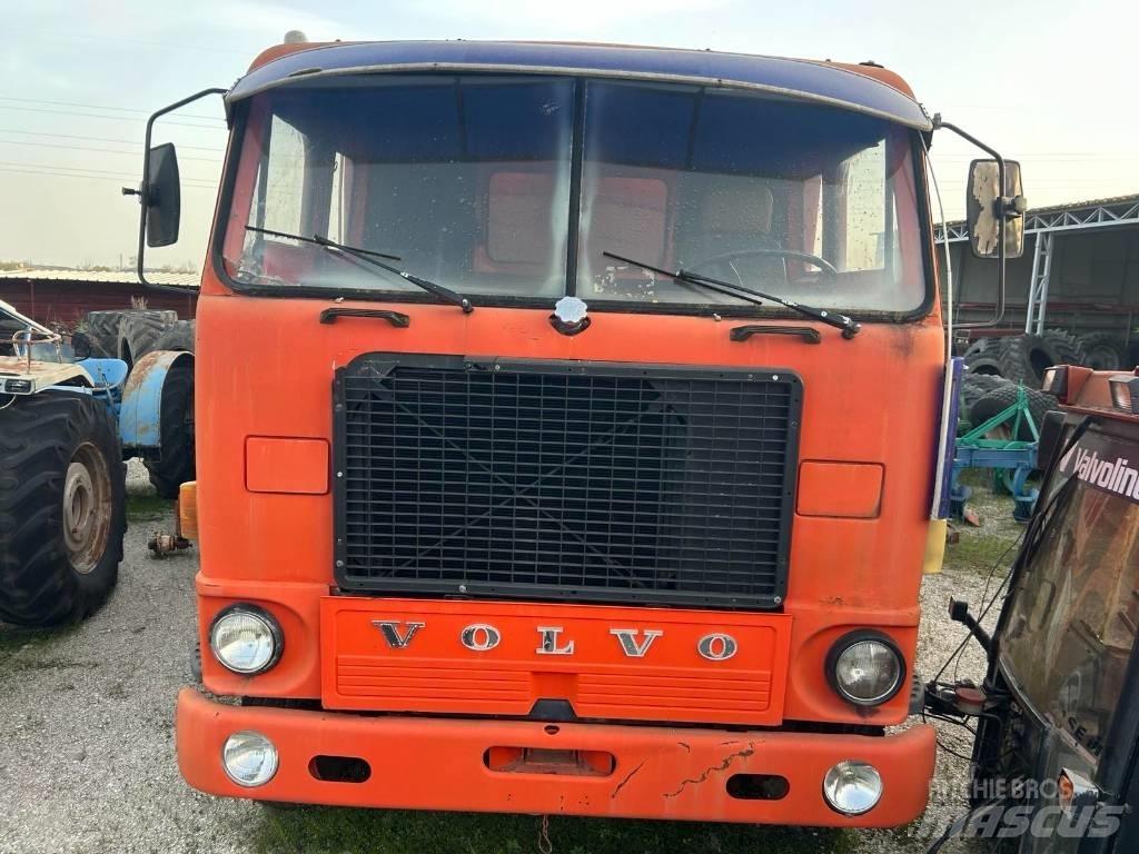 Volvo F 88 Самоскиди