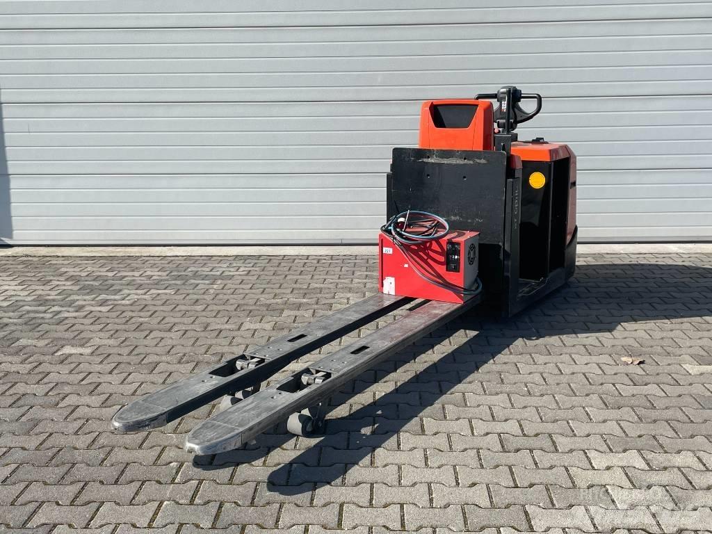 BT OSE 250 Підбирачі замовлень з нижніх ярусів