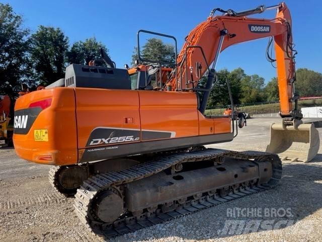 Doosan DX255LC-5 Гусеничні екскаватори