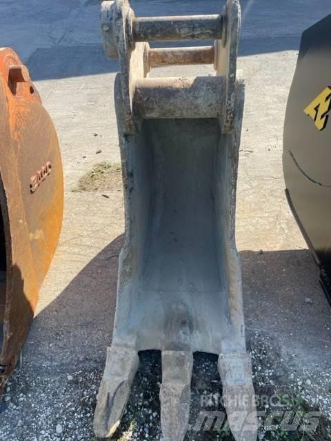 Doosan DX255LC-5 Гусеничні екскаватори