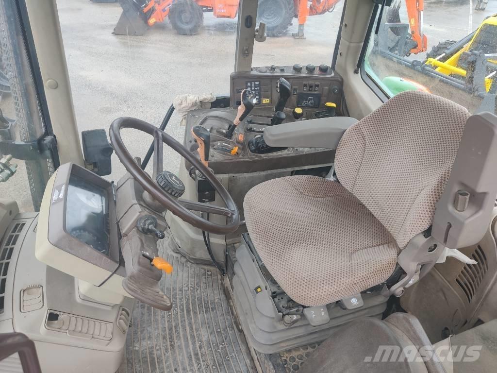 John Deere 6220 Трактори