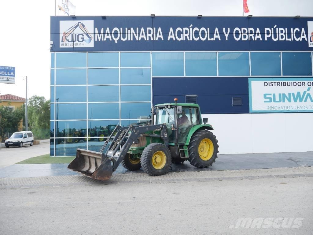 John Deere 6220 Трактори