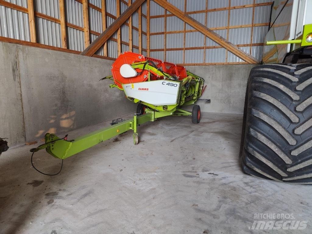 CLAAS Tucano 320 Зернозбиральні комбайни