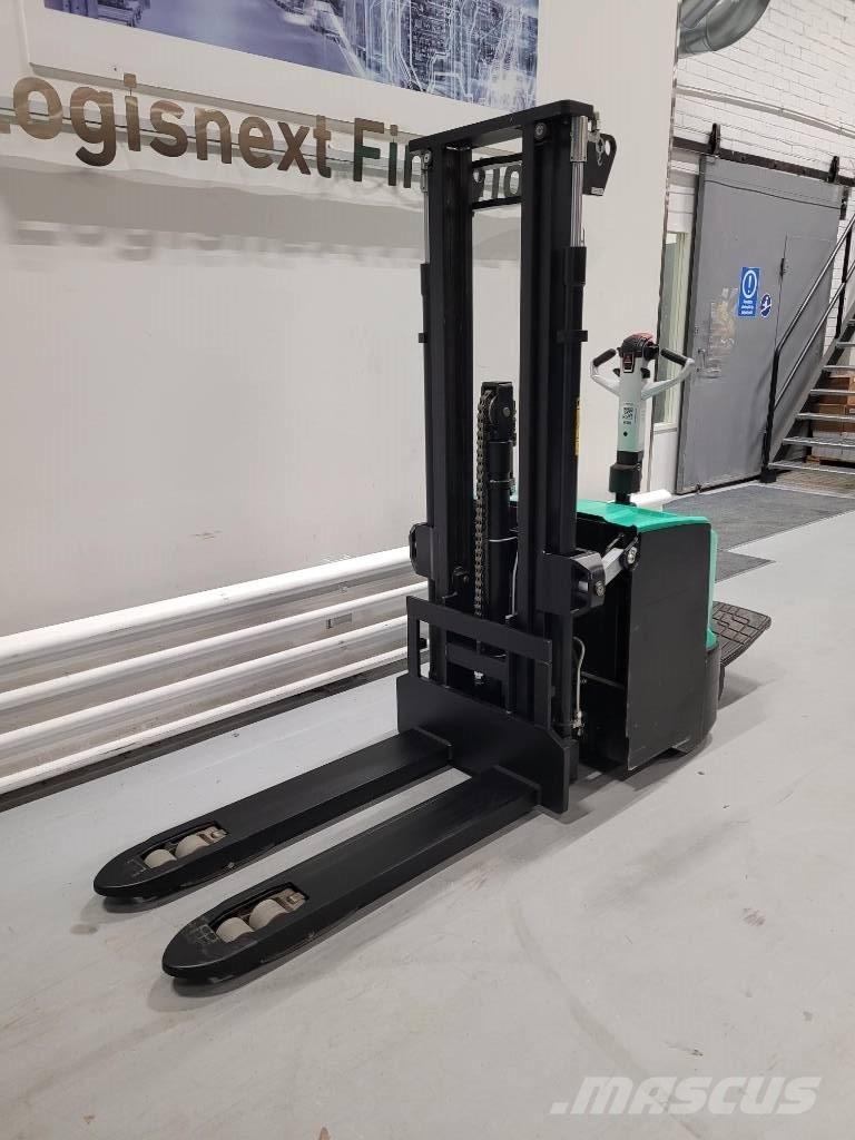 Mitsubishi SBP16N2IR Самохідні електроштабелери