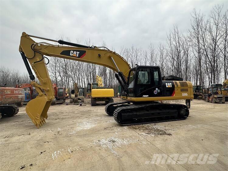 CAT 325D2 Гусеничні екскаватори