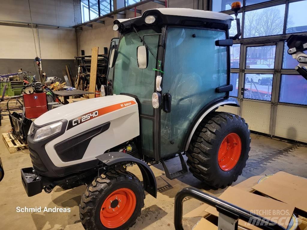 Bobcat CT2540 Трактори