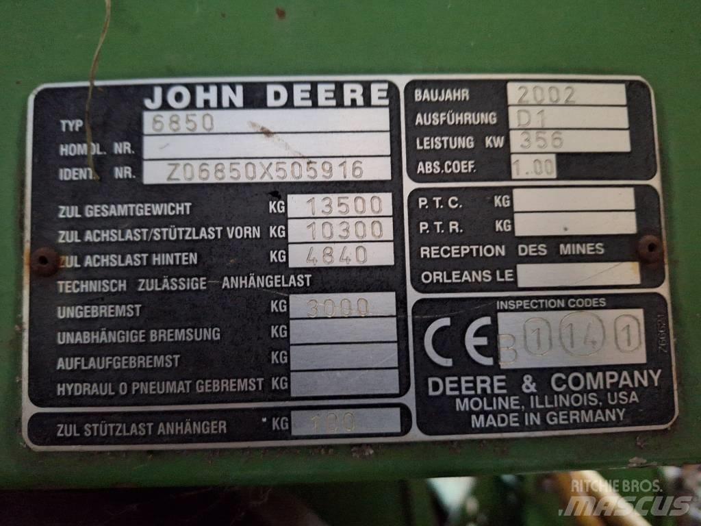 John Deere 6850 Кормозбиральні комбайни