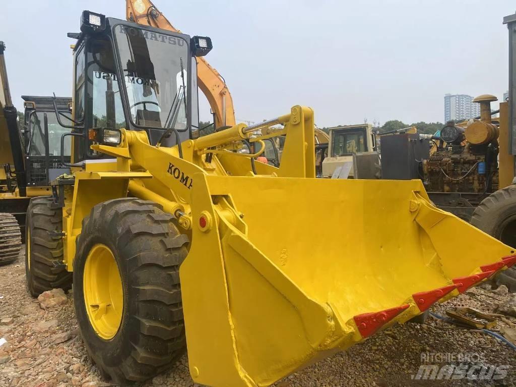 Komatsu WA100-1 Фронтальні навантажувачі