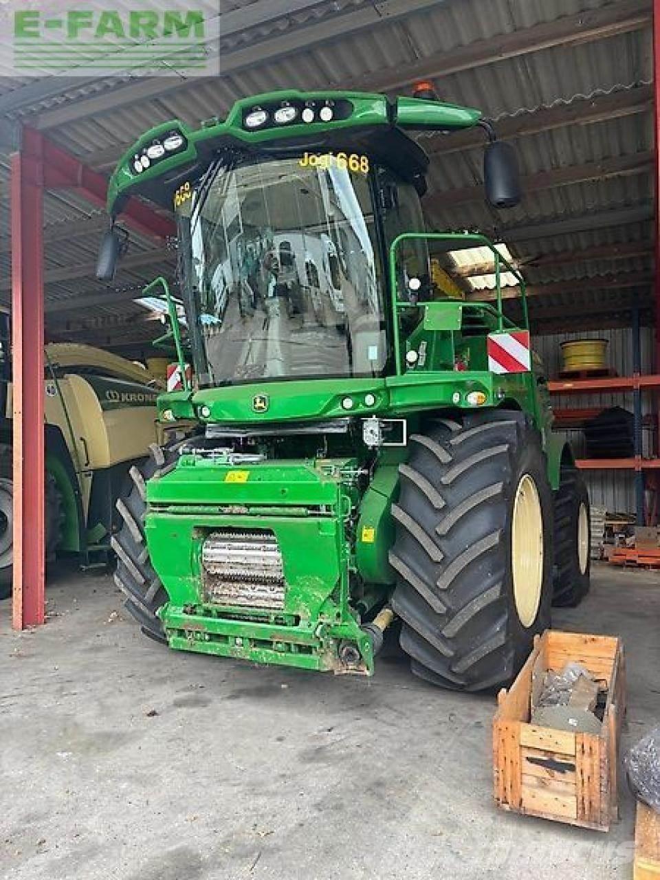 John Deere 8600 Кормозбиральні комбайни