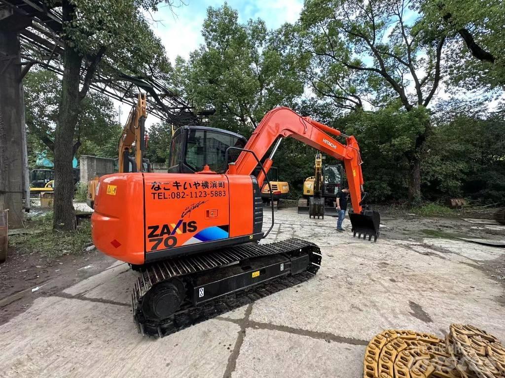 Hitachi 70 Гусеничні екскаватори
