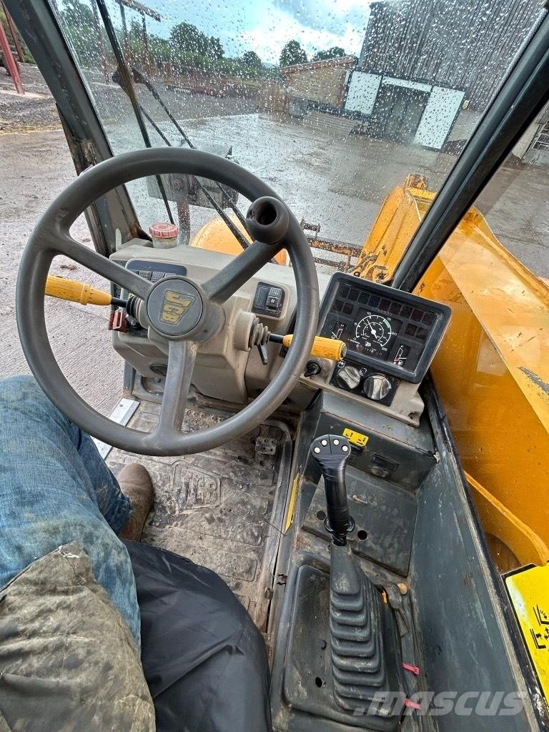 JCB 530-70 Телескопічні навантажувачі