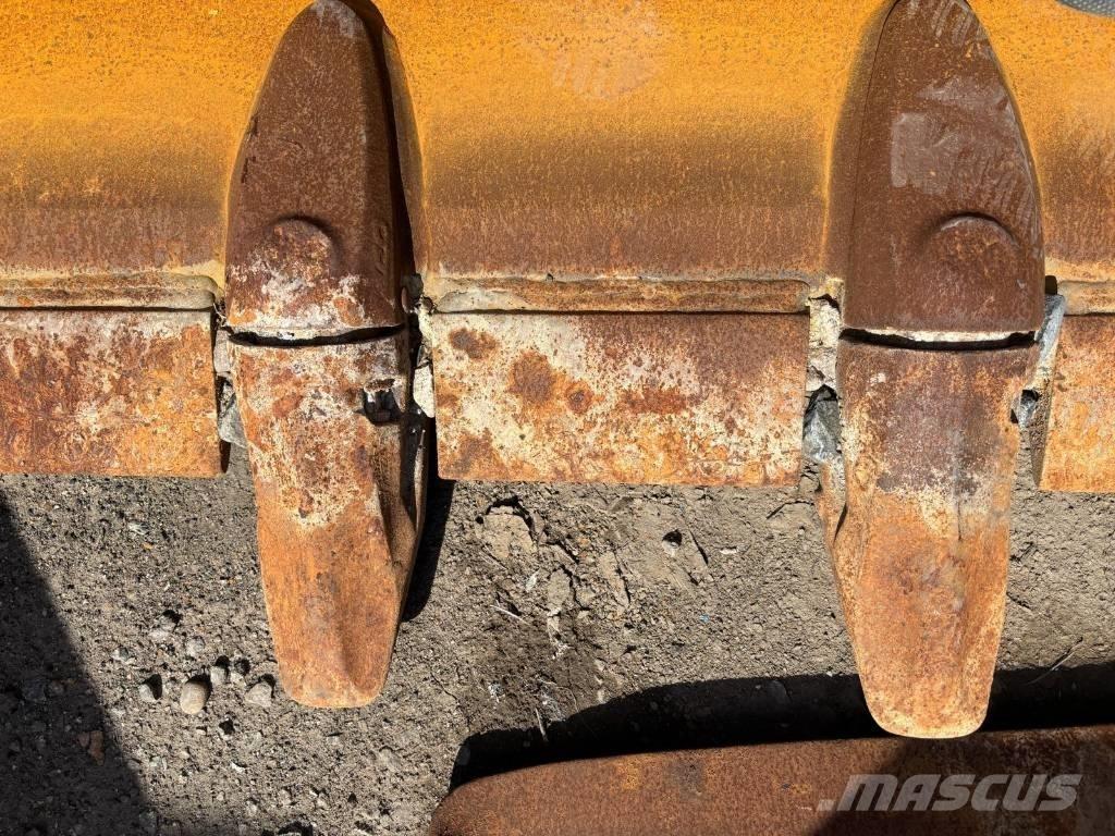 Volvo L 150 H Ковші