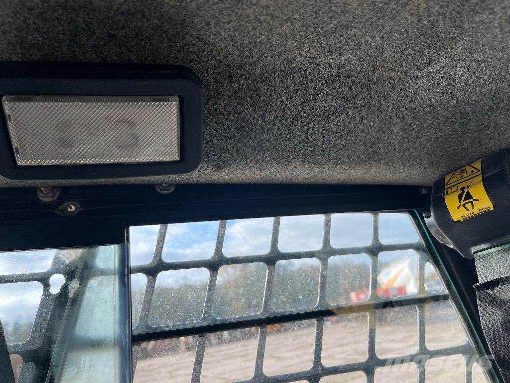 Bobcat S 100 Міні-навантажувачі