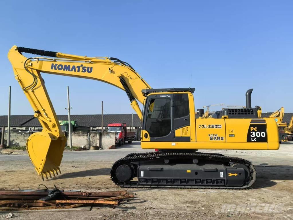 Komatsu PC 300-8 Гусеничні екскаватори