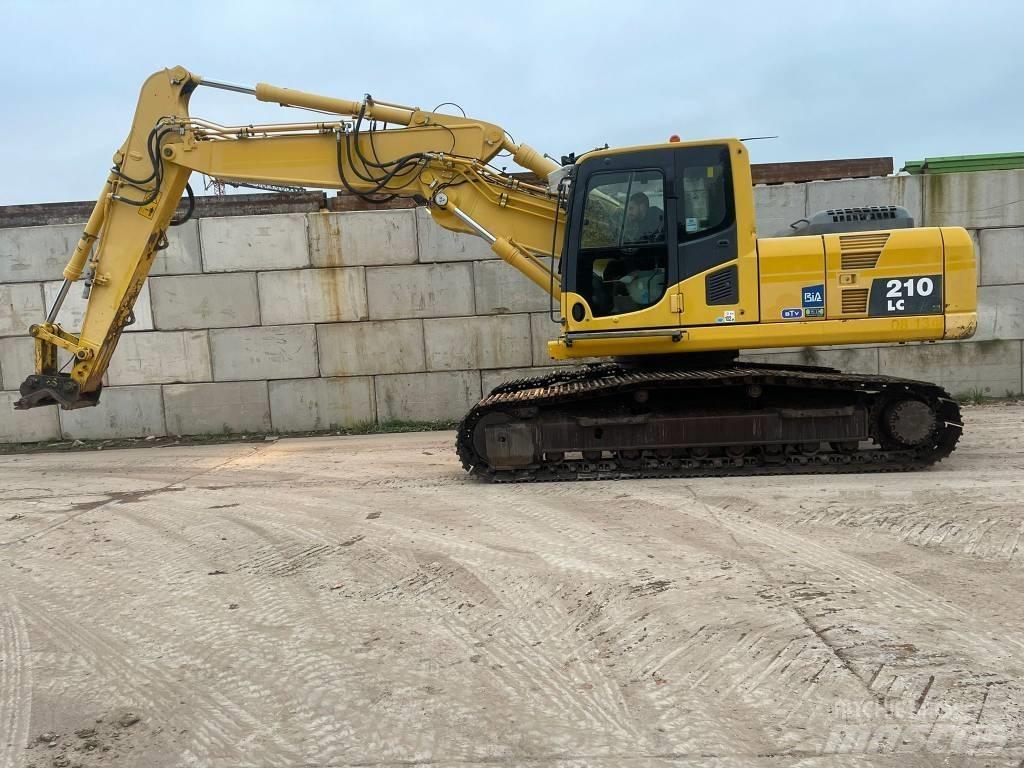 Komatsu PC 210 Гусеничні екскаватори