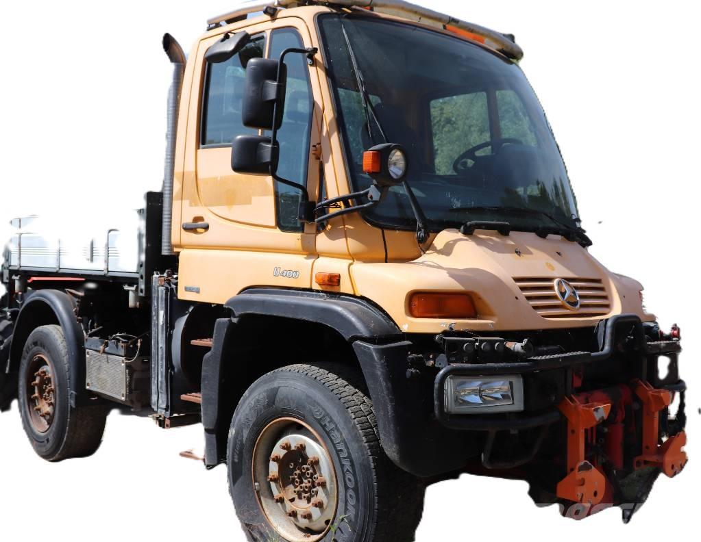Unimog U400 Вантажівки-платформи/бокове розвантаження