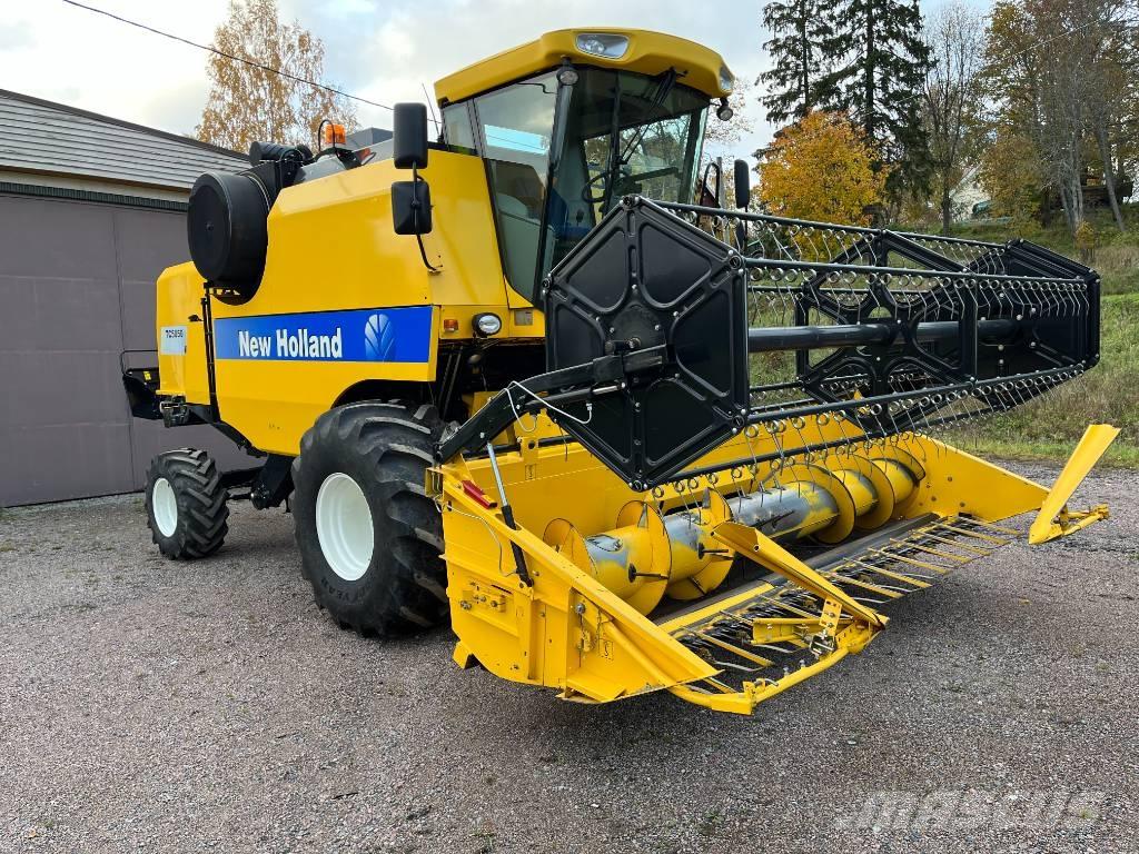 New Holland TC 5050 Зернозбиральні комбайни