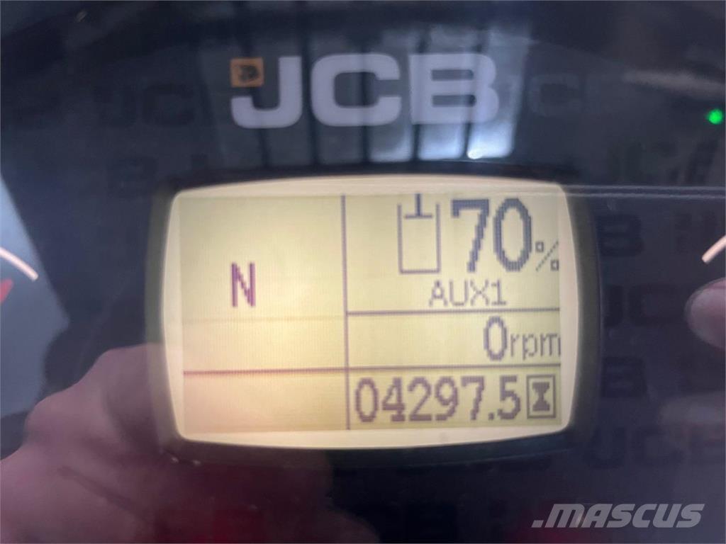 JCB TM 220 Agri Фронтальні навантажувачі