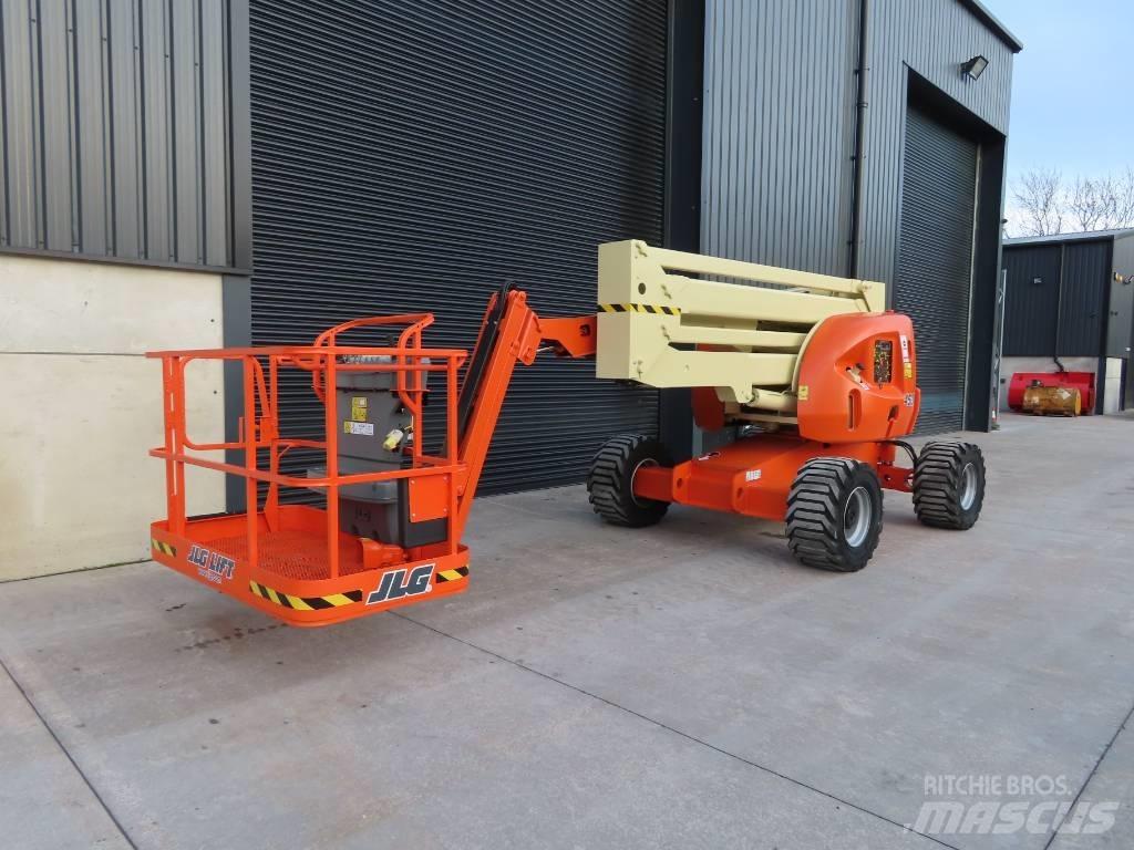 JLG 450 AJ Колінчаті підйомники