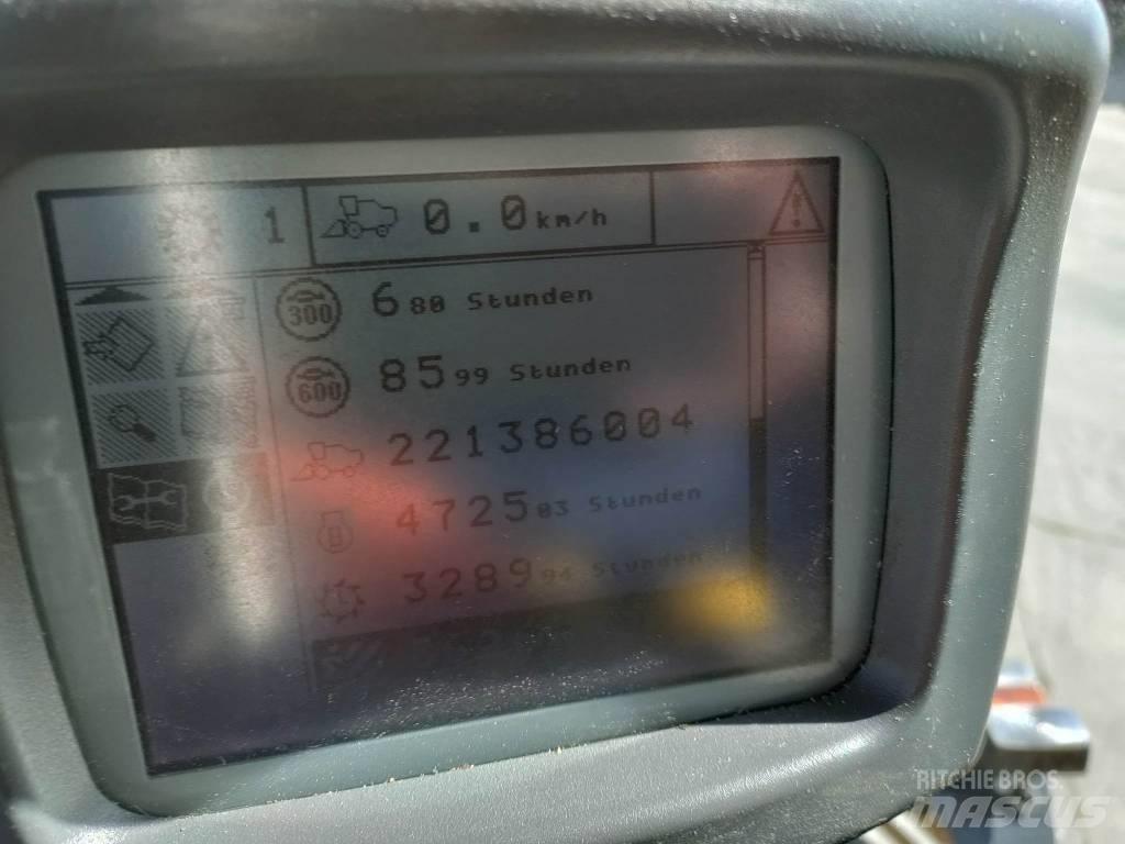 New Holland CX 760 Зернозбиральні комбайни