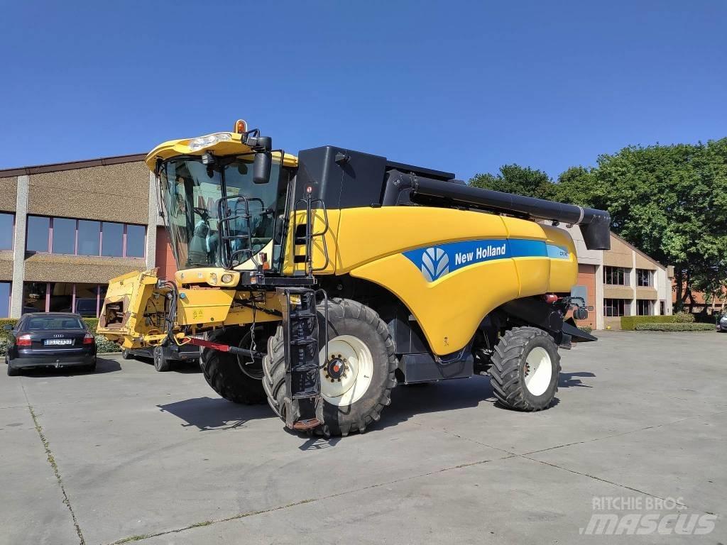 New Holland CX 760 Зернозбиральні комбайни