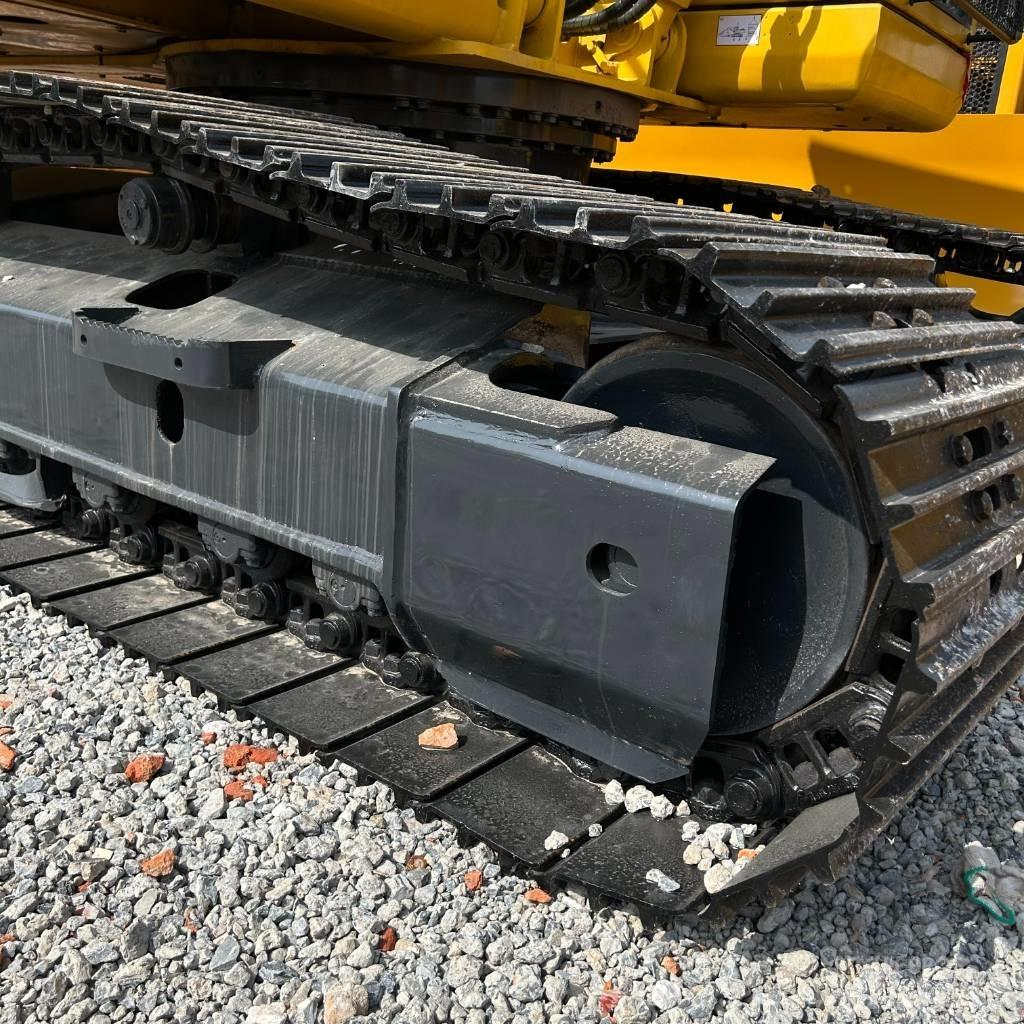 Komatsu 200-8 Гусеничні екскаватори