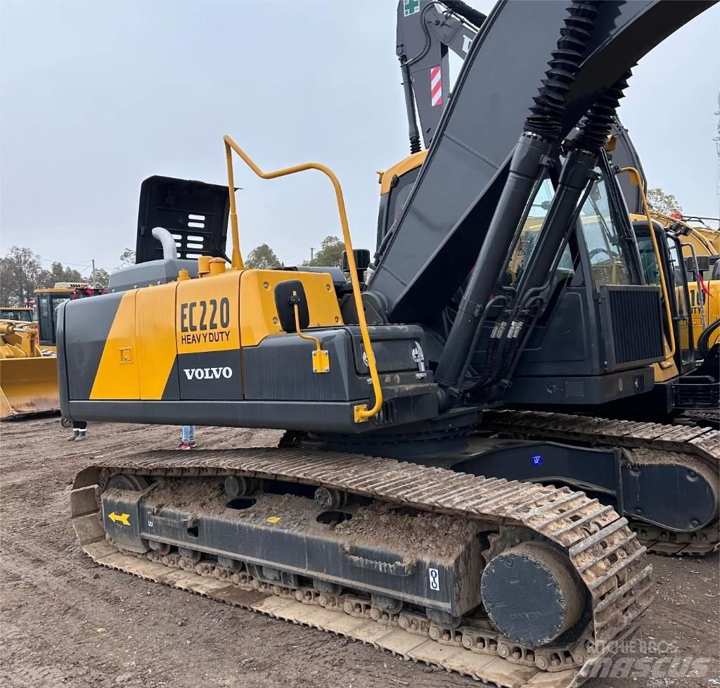 Volvo EC 220 DL Гусеничні екскаватори